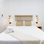 Travel Habitat Nou Mestalla 발렌시아