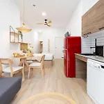Travel Habitat Nou Mestalla 아파트