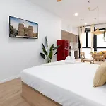 Travel Habitat Nou Mestalla 아파트