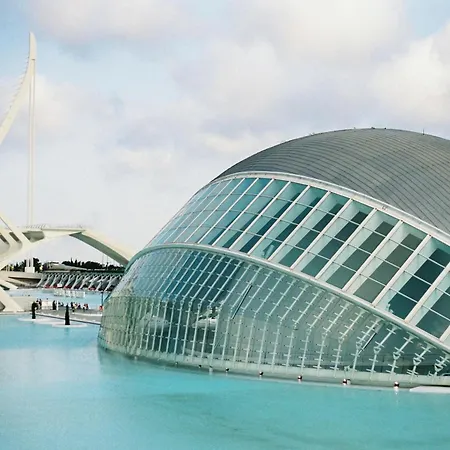 Travel Habitat Nou Mestalla * Valencia