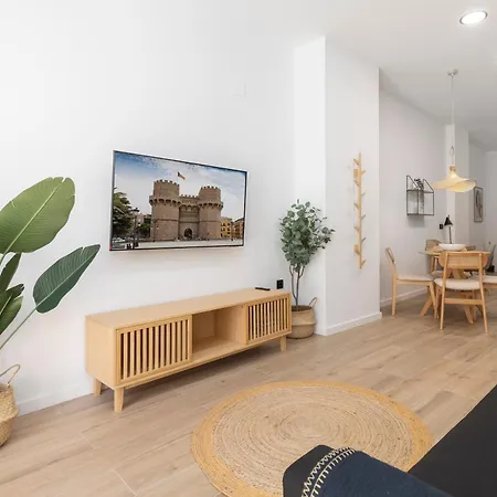 Travel Habitat Nou Mestalla Apartment *