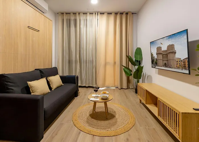 Travel Habitat Nou Mestalla Apartment Valencia
