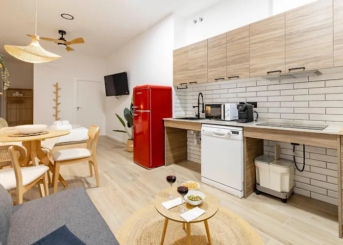 Travel Habitat Nou Mestalla Apartment Valencia
