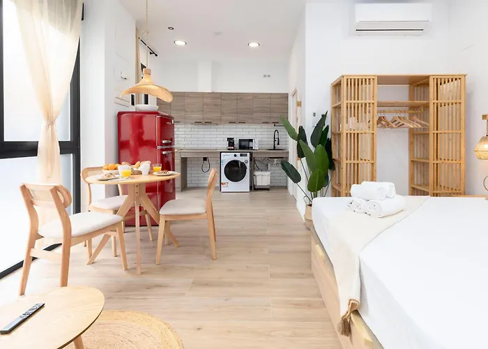 Travel Habitat Nou Mestalla Apartment Valencia