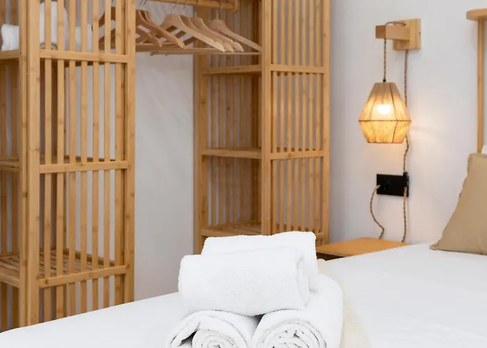 Travel Habitat Nou Mestalla Apartment Valencia